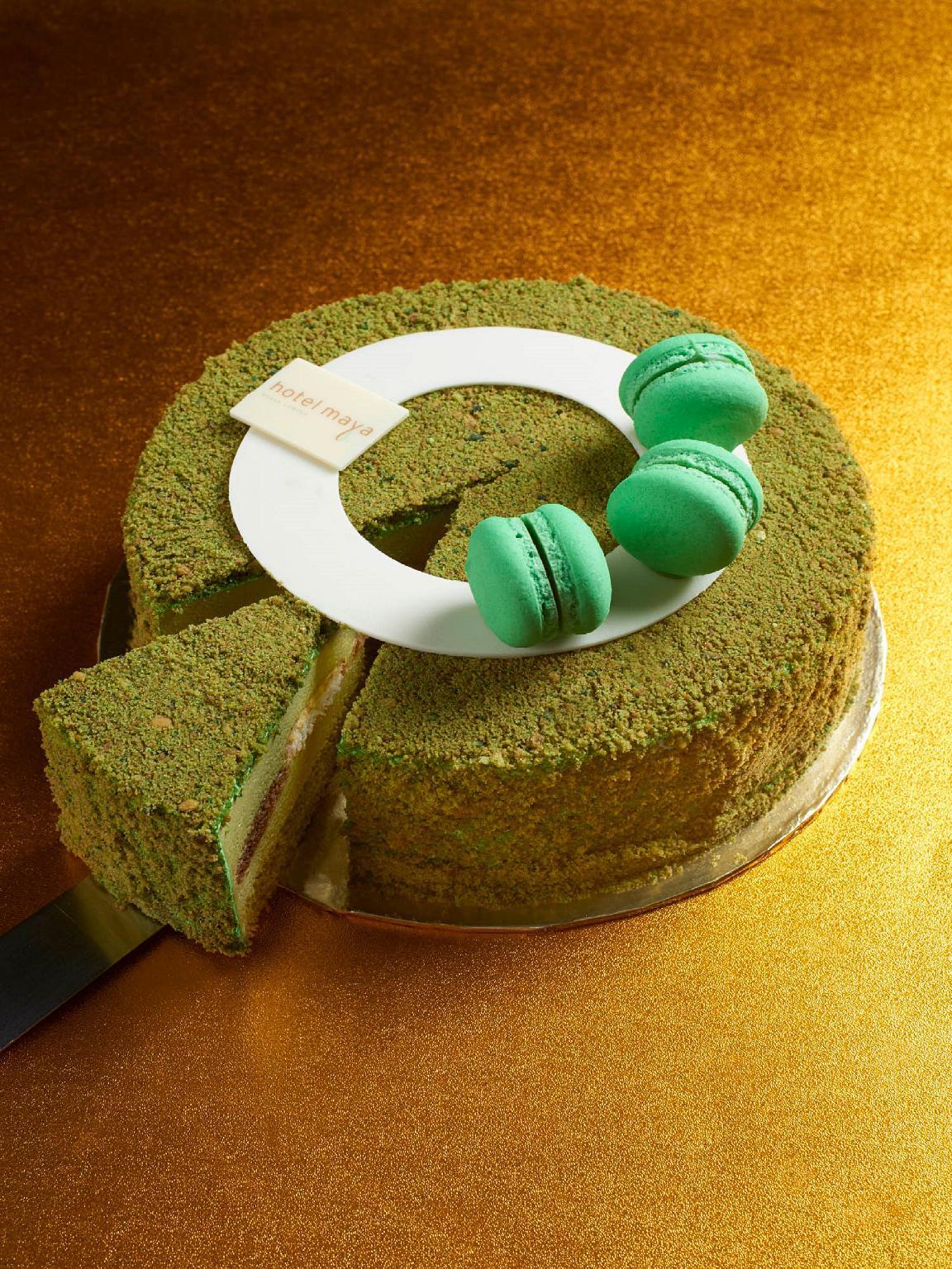 Hotel Maya Kuala Lumpur Bagian luar foto A green tea chiffon cake